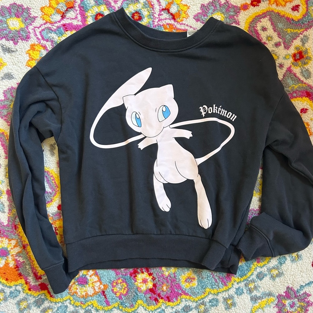Girls H&M Pokemon Crew Neck